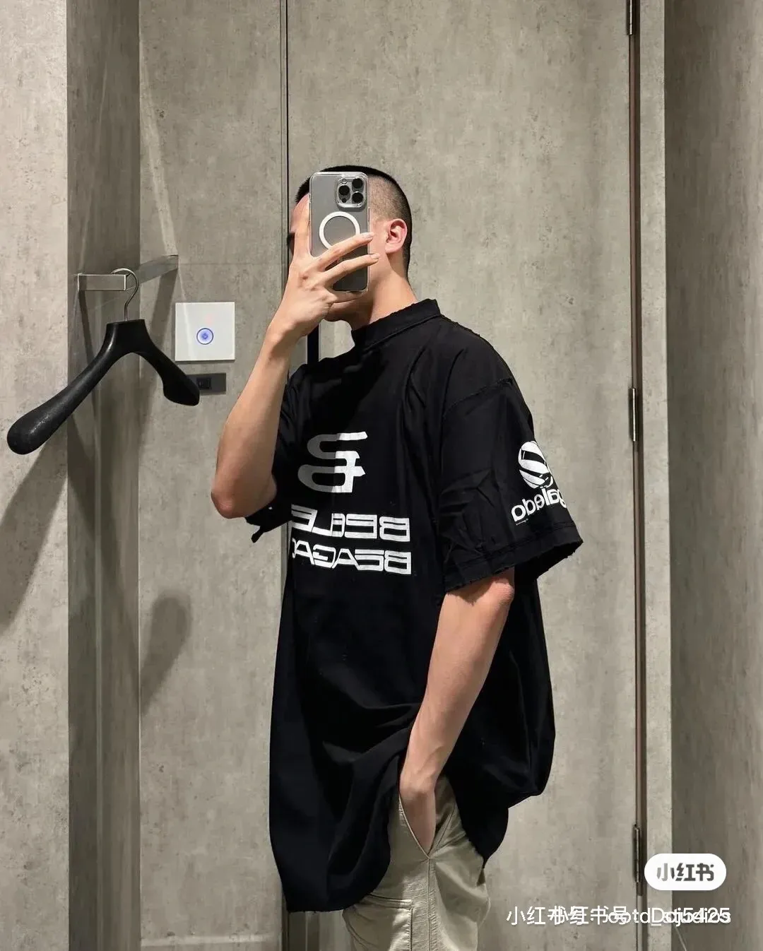 # Balenciaga/ # T Same Style